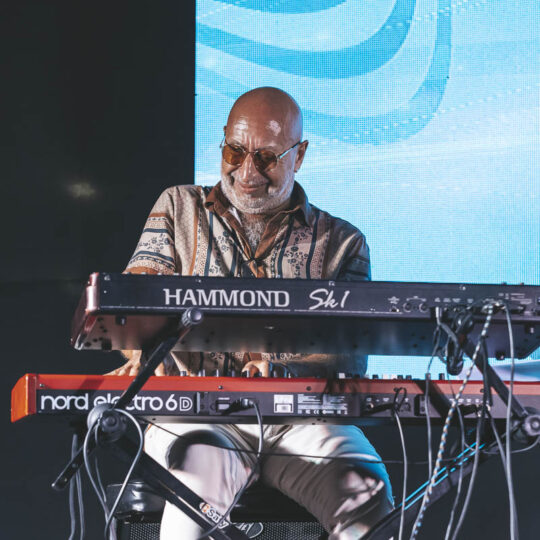 https://marte.art.br/marte/wp-content/uploads/2025/04/2430_SEXTA_JAZZ_RAY_CHARLES_190425_WEB-540x540.jpg