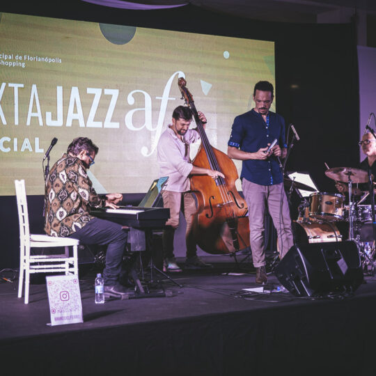 https://marte.art.br/marte/wp-content/uploads/2025/04/290325_SEXTA_JAZZ_2025_TOOTSTIELEMAN_WEB_257-540x540.jpg