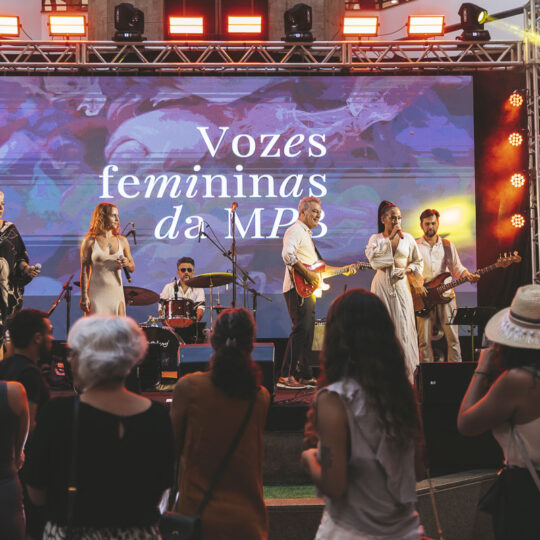 https://marte.art.br/marte/wp-content/uploads/2025/04/300325_LUIZ_MEIRA_VOZES_FEMININAS_MPB_WEB_10-540x540.jpg