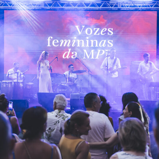 https://marte.art.br/marte/wp-content/uploads/2025/04/300325_LUIZ_MEIRA_VOZES_FEMININAS_MPB_WEB_35-540x540.jpg