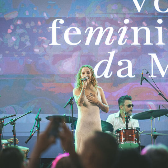 https://marte.art.br/marte/wp-content/uploads/2025/04/310325_LUIZ_MEIRA_VOZES_FEMININAS_MPB_WEB_144-540x540.jpg
