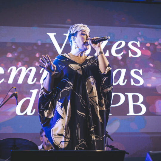 https://marte.art.br/marte/wp-content/uploads/2025/04/310325_LUIZ_MEIRA_VOZES_FEMININAS_MPB_WEB_224-540x540.jpg