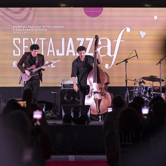 https://marte.art.br/marte/wp-content/uploads/2025/06/5075_SEXTA_JAZZ_DJAVAN240525_WEB-1-540x540.jpg