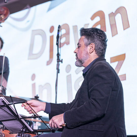 https://marte.art.br/marte/wp-content/uploads/2025/06/5118_SEXTA_JAZZ_DJAVAN240525_WEB-540x540.jpg